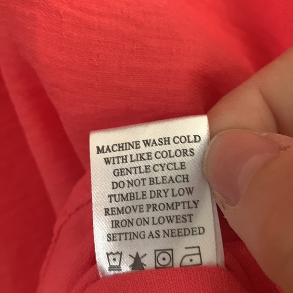 NWT Small beautiful silky coral colored off the shoulder blouse! - Picture 6 of 7